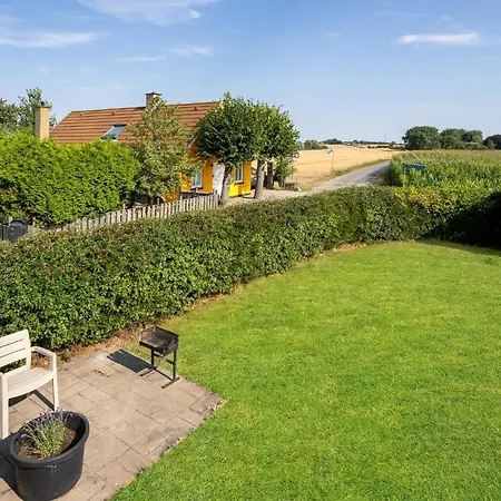 3 Bedroom Beautiful In Sydals