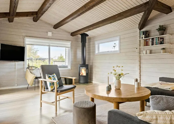 3 Bedroom Beautiful In Sydals